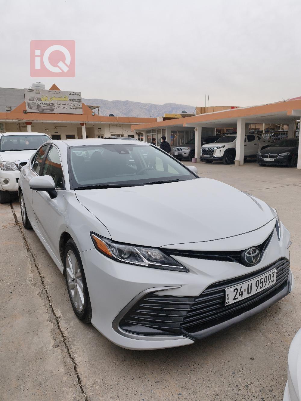 تۆیۆتا کامری